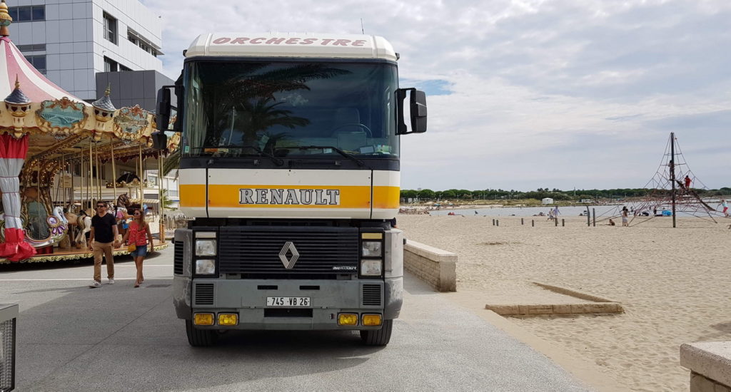 Camion-podium